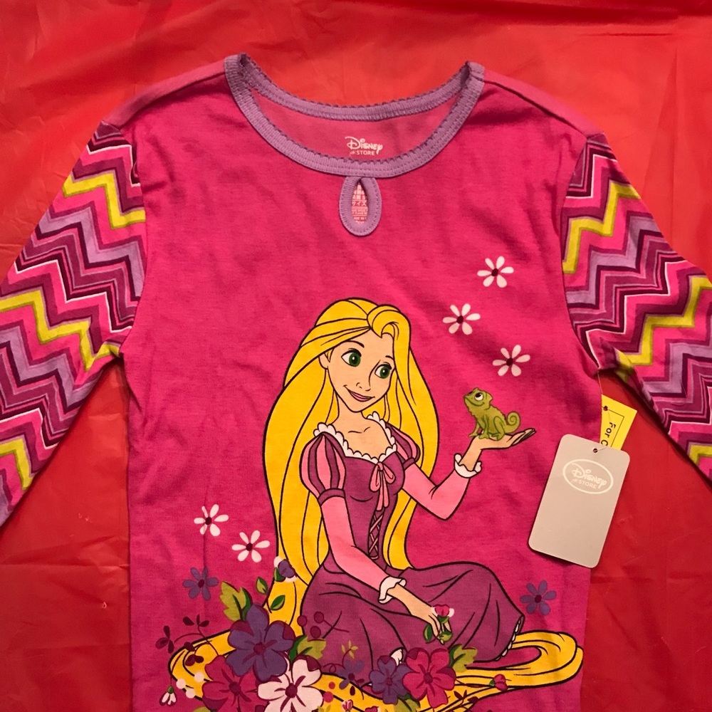 Girls Disney Rapunzel sz 8 long sleeve T or PJ top - Picture 2 of 5